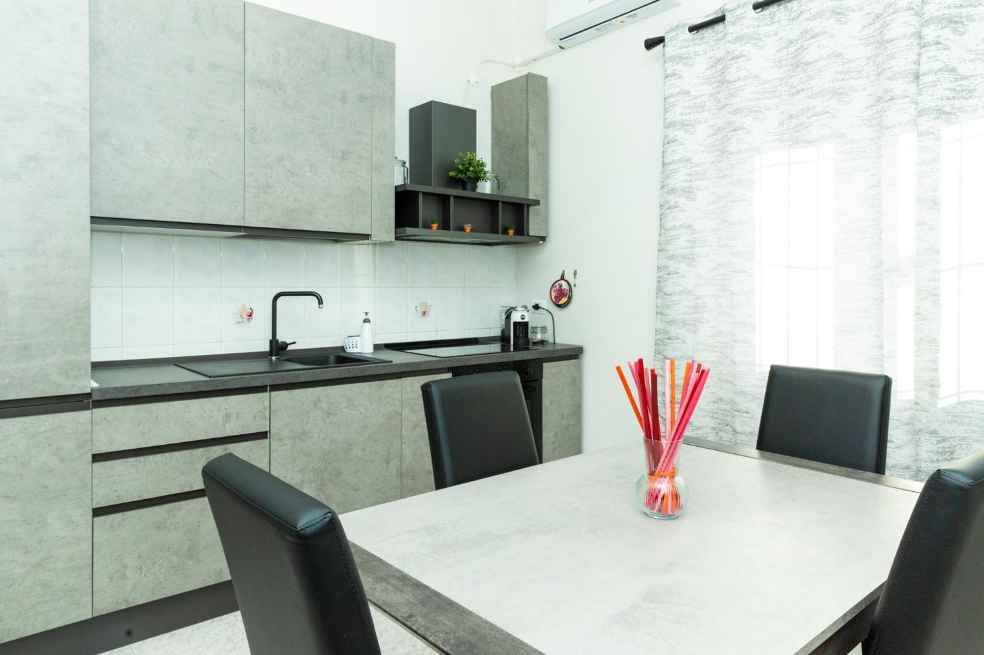 Romesweethome: Tiburtina Lejlighed Rom